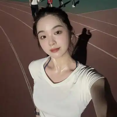 程娜鹏